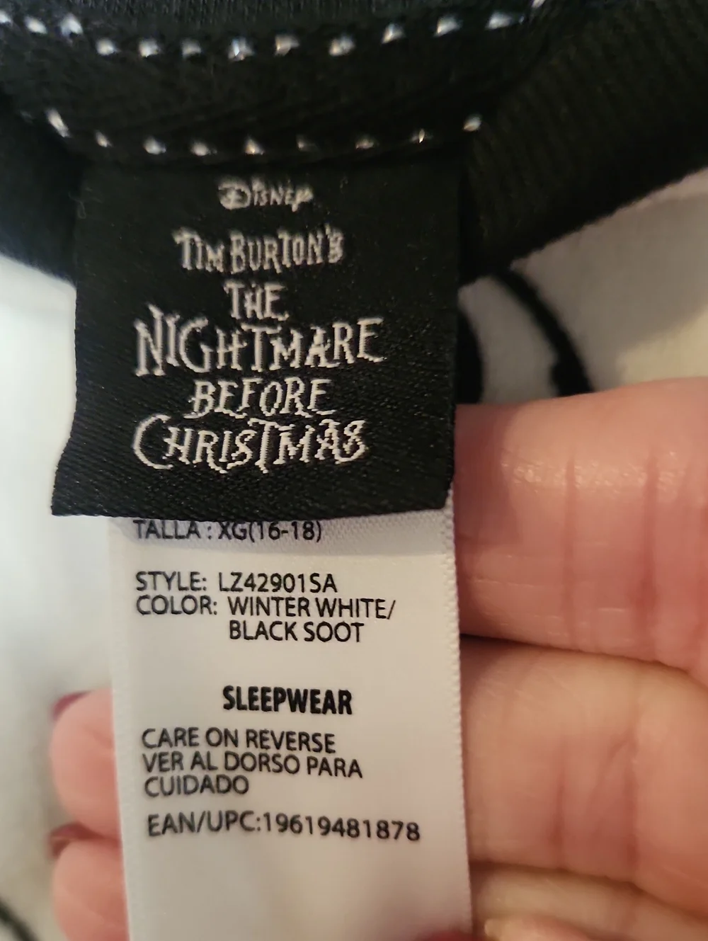 Women's NWT Disney's The Nightmare Before Christmas Pajama Set, Size Xl - Picture 2 of 10